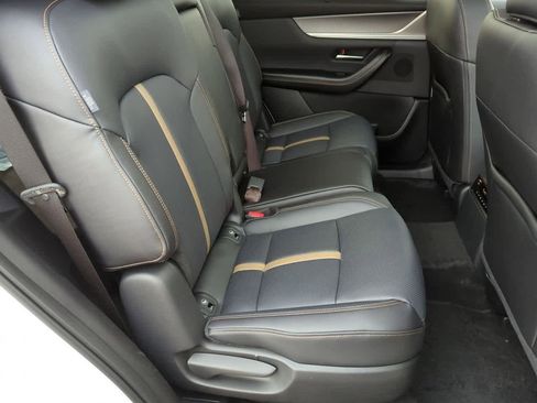 New 2025 MAZDA CX-70 3.3 Turbo S w/ Premium Package image 19