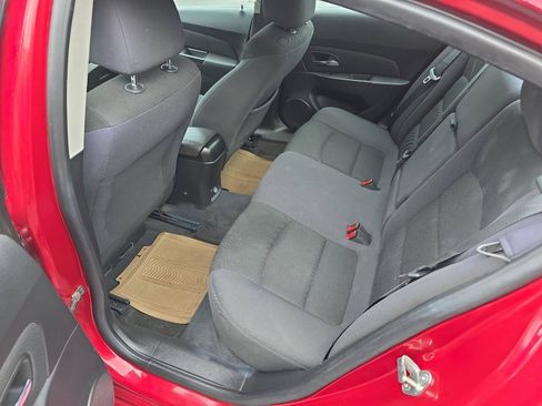 Used 2014 Chevrolet Cruze LT w/ RS Package FWD image 11