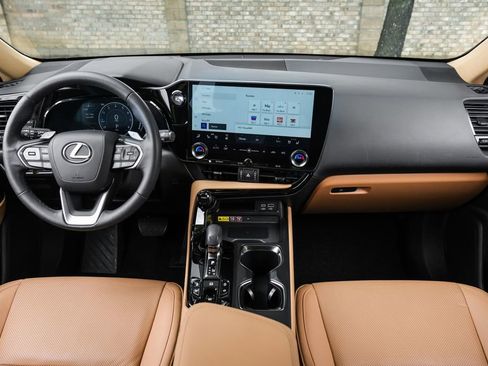 Used 2024 Lexus NX 350 AWD image 5