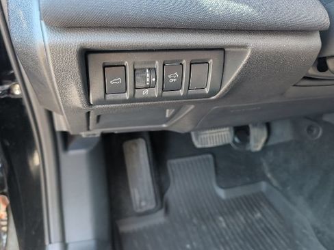 Used 2023 Subaru Outback Premium AWD/4WD image 13