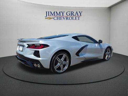 Used 2026 Chevrolet Corvette Stingray Coupe w/ 1LT RWD image 5
