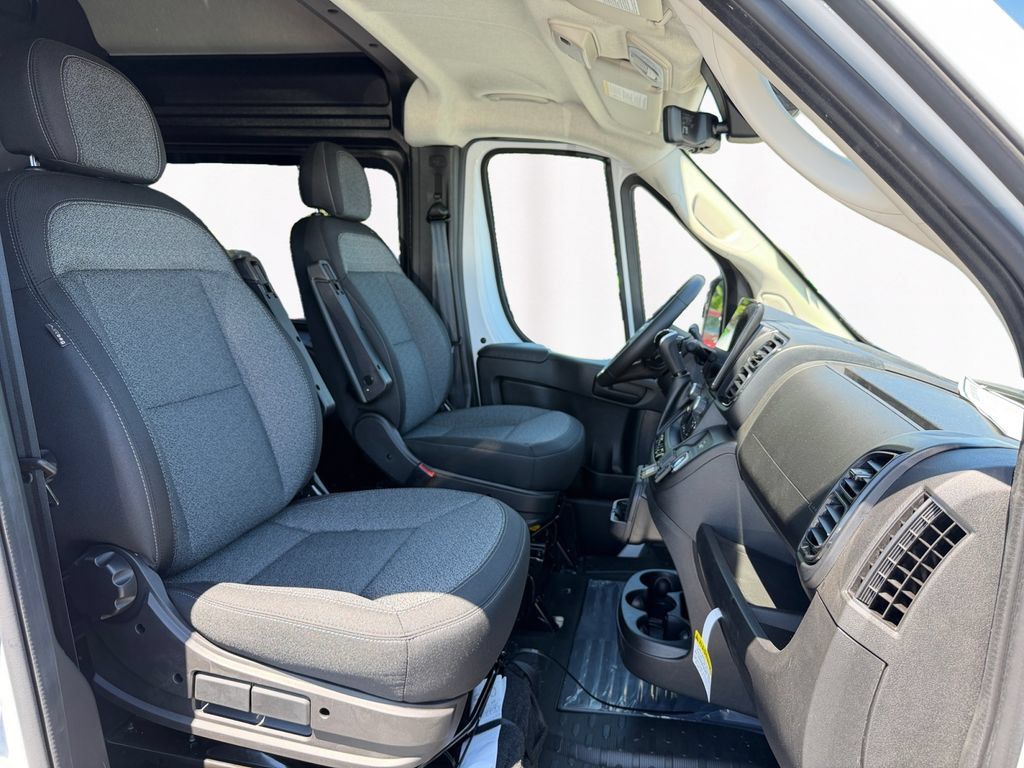 New 2026 RAM ProMaster 3500 w/ Crew Van Package FWD image 15
