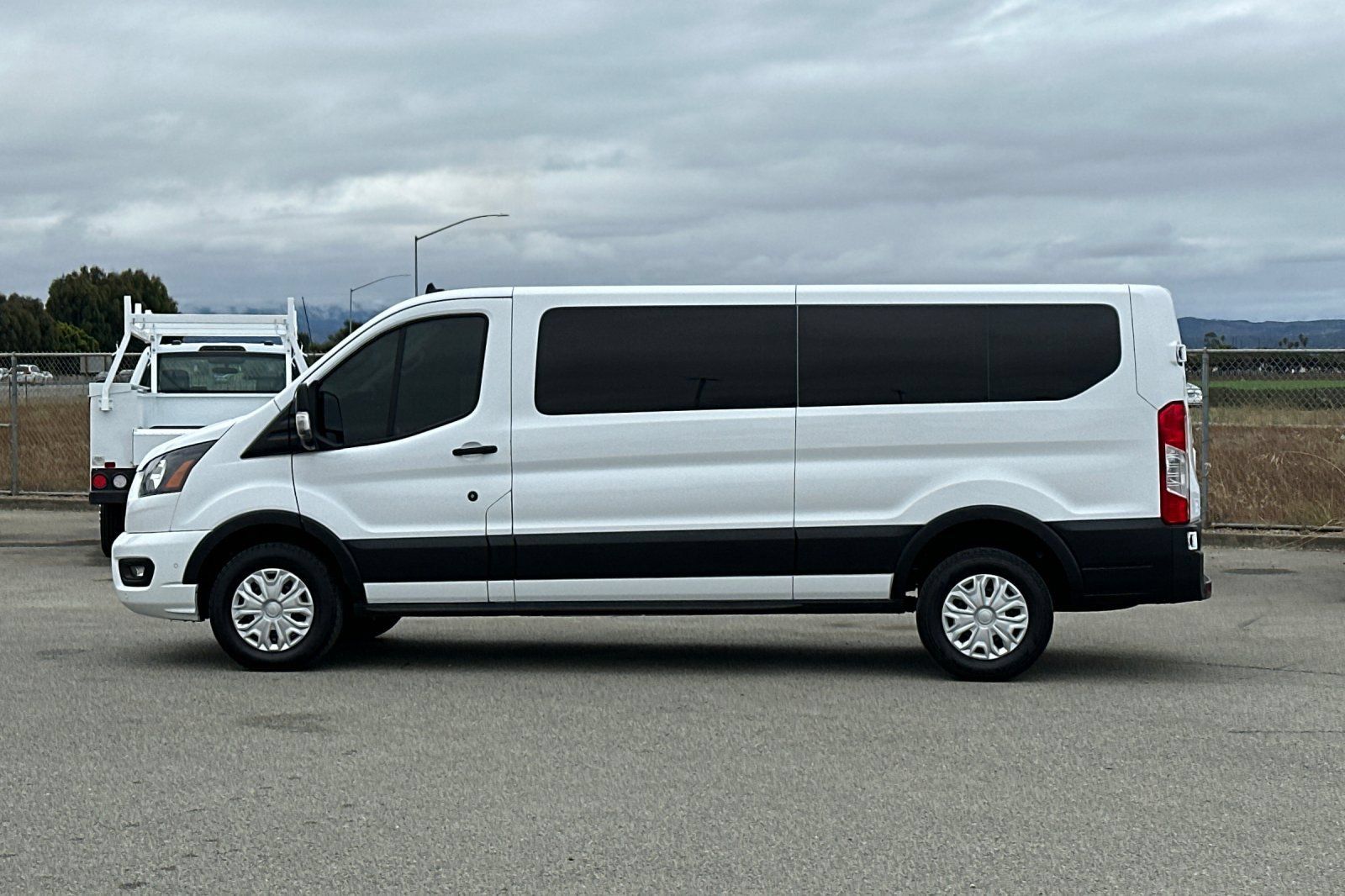 Used 2023 Ford Transit 350 XLT RWD image 7
