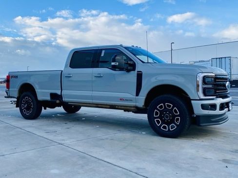 New 2026 Ford F350 Platinum image 3