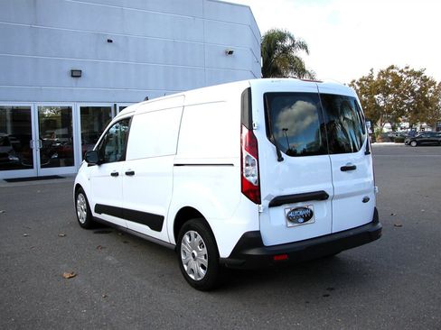 Used 2019 Ford Transit Connect XLT image 6