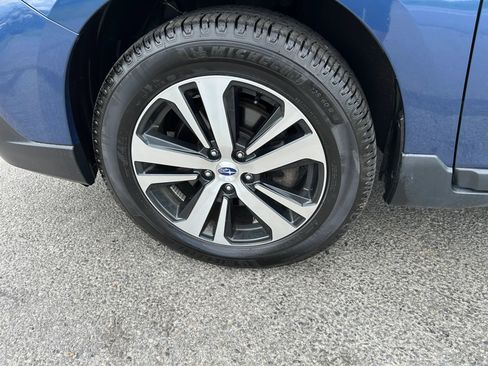 Used 2019 Subaru Outback 2.5i Limited AWD/4WD image 25