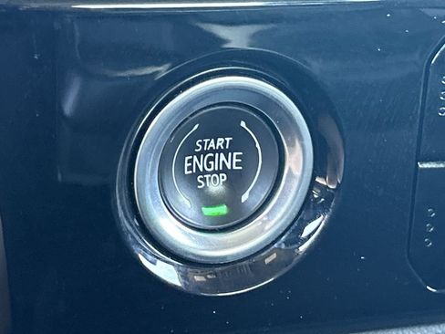 Used 2023 GMC Sierra 1500 SLE RWD image 17