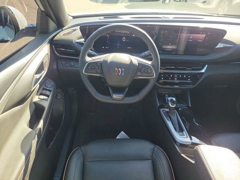 Used 2025 Buick Envista Avenir image 12