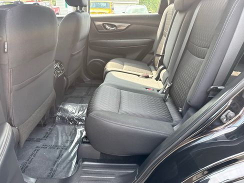 Used 2018 Nissan Rogue S AWD/4WD image 13