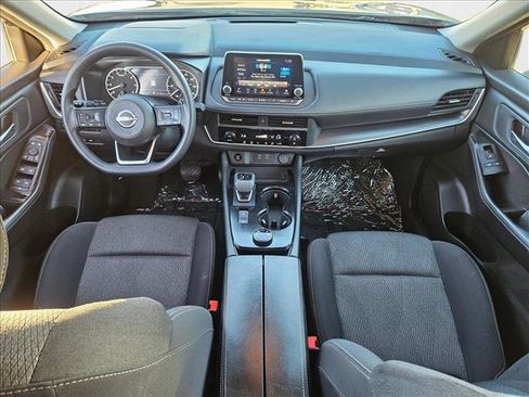 Used 2024 Nissan Rogue SV image 15