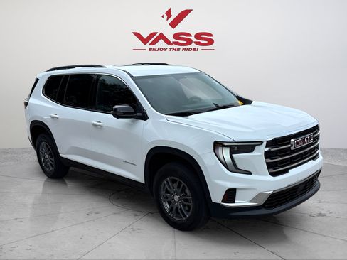 Used 2025 GMC Acadia Elevation FWD image 7