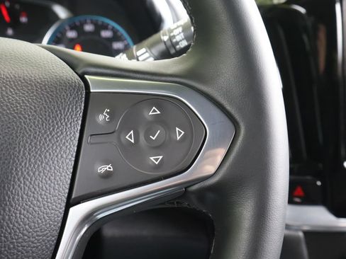 Used 2023 Chevrolet Traverse LT FWD image 31