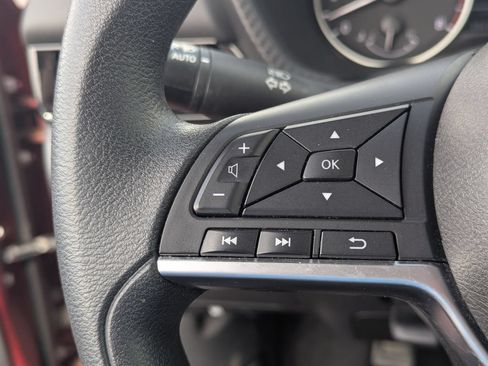 Used 2024 Nissan Sentra SV FWD image 19