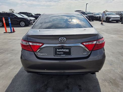 Used 2016 Toyota Camry SE FWD image 6