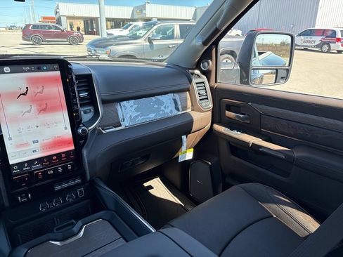 New 2026 RAM 3500 Longhorn AWD/4WD image 18