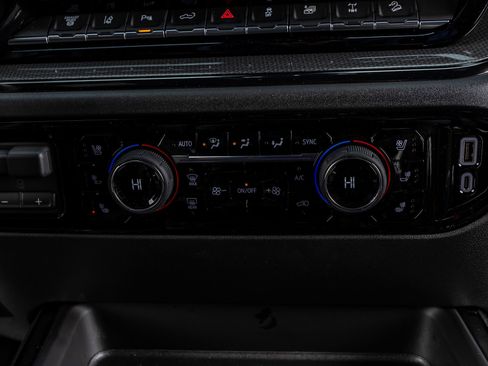 Used 2026 Chevrolet Silverado 2500 ZR2 w/ LPO, Dark Essentials Package image 26