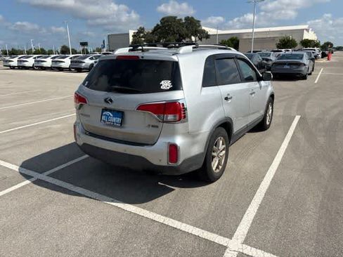 Used 2014 Kia Sorento LX FWD image 5