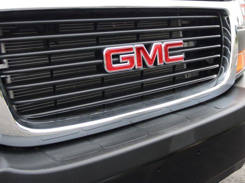 Used 2023 GMC Savana 2500 w/ Driver Convenience Package RWD image 21