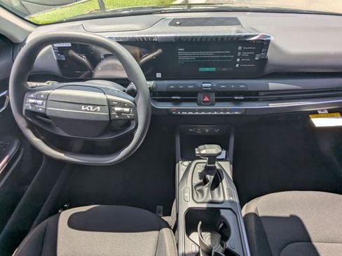 New 2026 Kia K4 FWD image 14