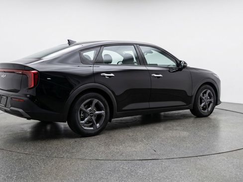 Used 2025 Kia K4 FWD image 9