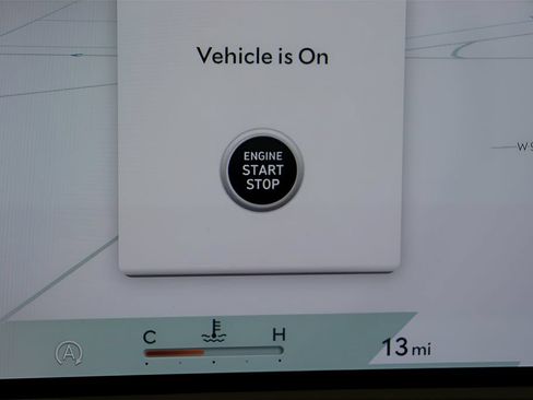 Certified 2026 Genesis GV70 2.5T AWD/4WD image 18