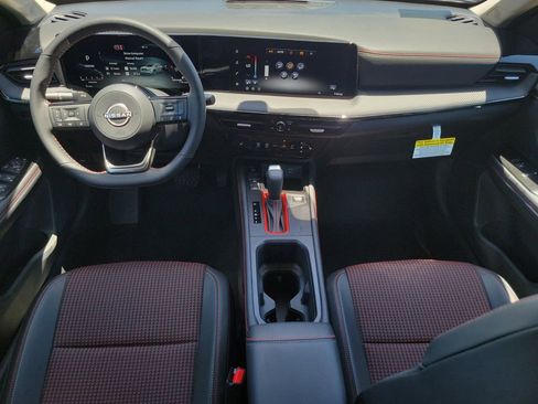 New 2026 Nissan Kicks SR AWD/4WD image 15
