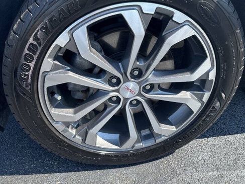 Used 2018 GMC Terrain SLT w/ Preferred Package FWD image 29