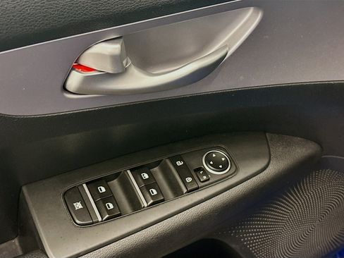 Used 2024 Kia Forte LXS FWD image 15
