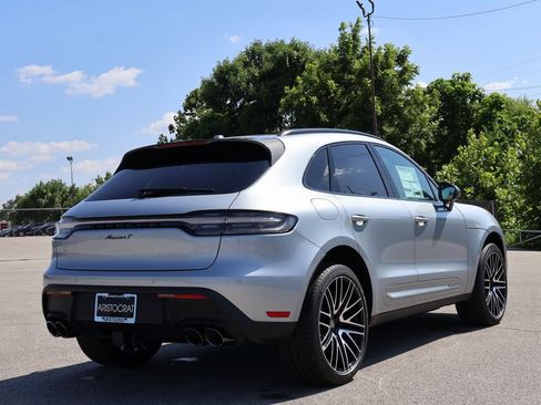 New 2025 Porsche Macan image 9