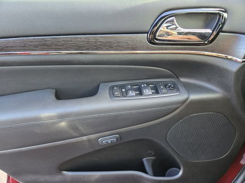 Used 2019 Jeep Grand Cherokee High Altitude image 21