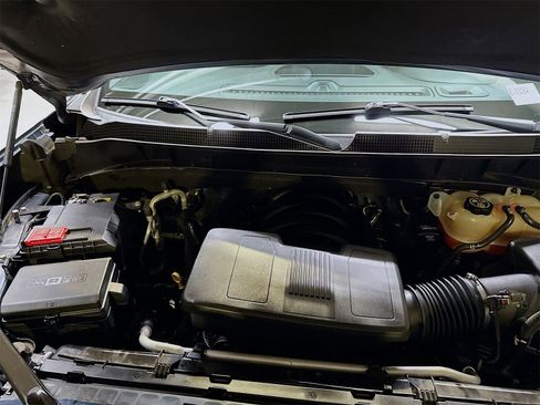 Used 2020 Chevrolet Silverado 1500 LT w/ Convenience Package image 30