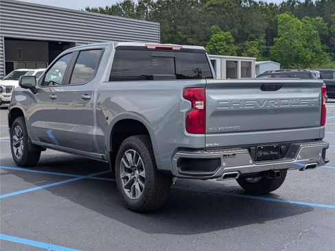 New 2026 Chevrolet Silverado 1500 LT w/ Z71 Off-Road Package AWD/4WD image 3