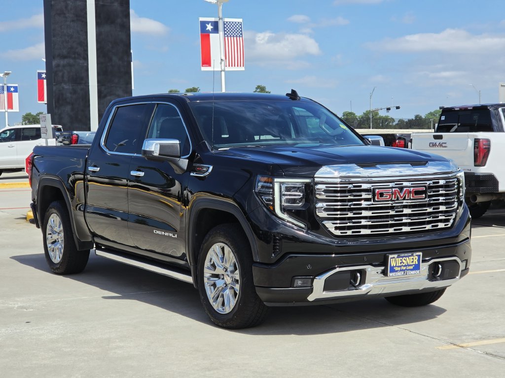 Used 2023 GMC Sierra 1500 Denali w/ Technology Package AWD/4WD image 3