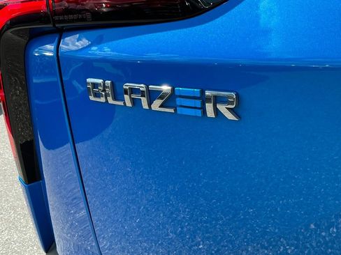 Used 2024 Chevrolet Blazer EV LT AWD/4WD image 16