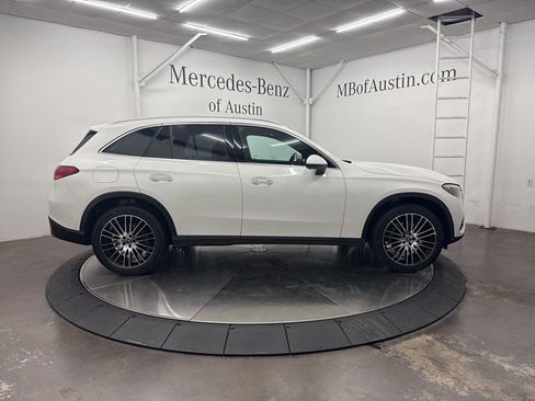 Used 2026 Mercedes-Benz GLC 300 GLC 300 image 8