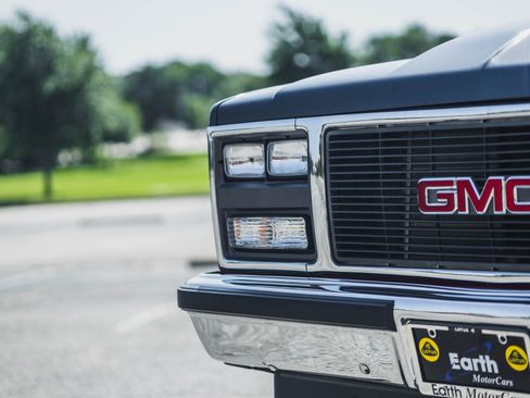 Used 1990 GMC Jimmy 4WD image 6