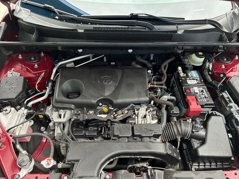 Used 2019 Toyota RAV4 XLE AWD/4WD image 24