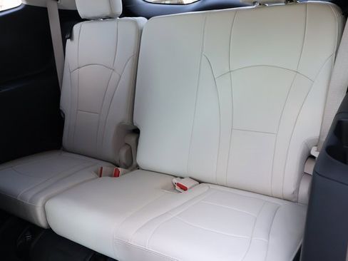 Certified 2023 Buick Enclave Essence w/ Experience Buick Package image 12