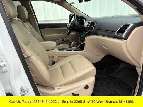 Used 2020 Jeep Grand Cherokee Limited AWD/4WD image 41