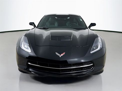 Used 2016 Chevrolet Corvette Stingray Coupe RWD image 4
