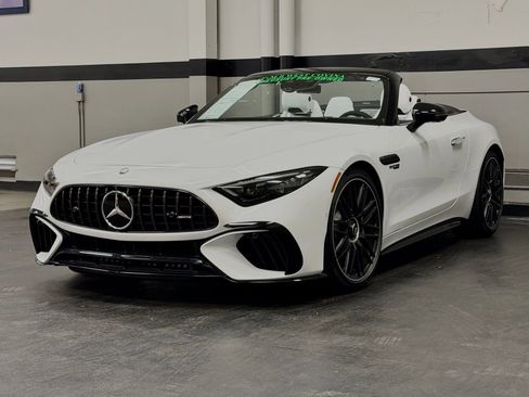 Used 2024 Mercedes-Benz SL 63 AMG 4MATIC image 7