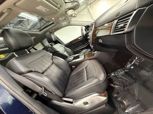 Used 2013 Mercedes-Benz GL 450 4MATIC image 27