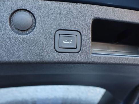 New 2026 Chevrolet Equinox LT w/ Convenience Package II FWD image 25