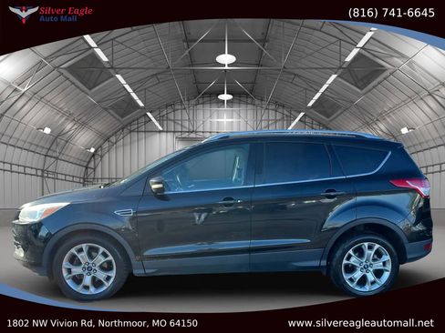 Used 2014 Ford Escape Titanium image 2