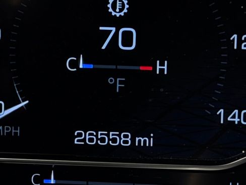 Used 2024 GMC Yukon AT4 w/ AT4 Premium Package image 16