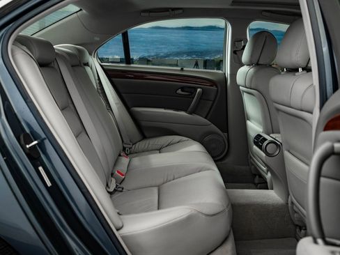 Used 2006 Acura RL image 37