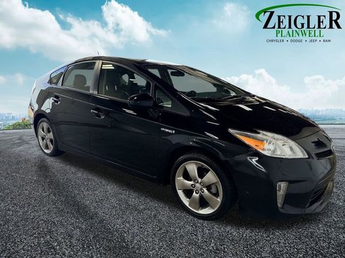 Used 2013 Toyota Prius Persona Series FWD image 7