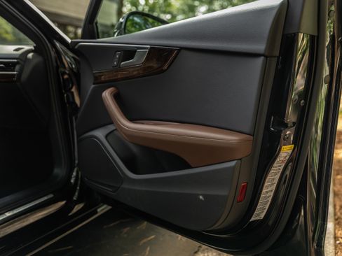 Used 2019 Audi A4 2.0T Premium Plus w/ Premium Plus Package image 32