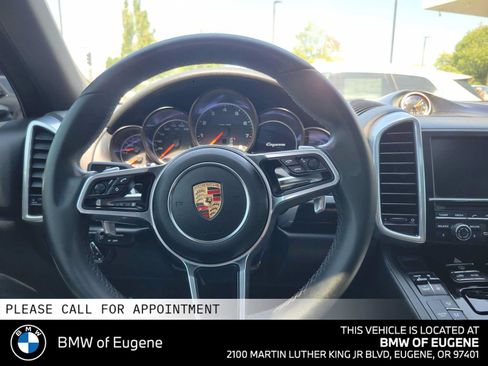 Used 2016 Porsche Cayenne AWD/4WD image 21