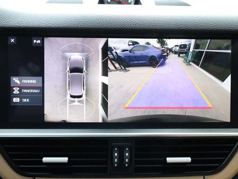 Used 2019 Porsche Cayenne AWD/4WD image 21